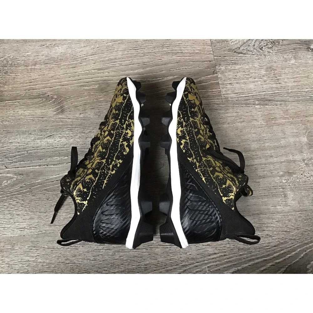 Under Armour Men's Size 9 Spotlight Football Cleats Black Gold 3024252-001.